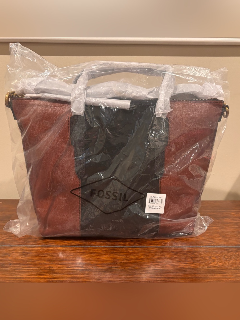 Fossil Black and Brown Skylar Satchel - Picture 11 of 11